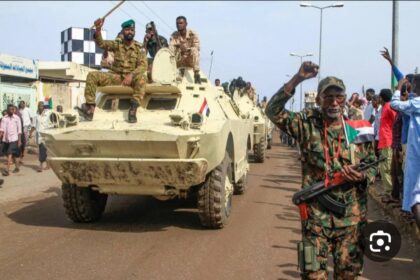 معدات قتالية حديثة تدخل الخدمة عبر ميناء بورتسودان