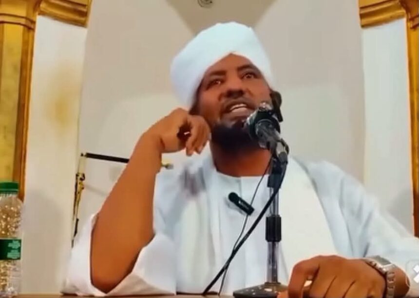 ليس الجيش ولا الدعم السـ.ريع.. الشيخ محمد الأمين إسماعيل يكشف من أشعل الحـ.رب في السودان