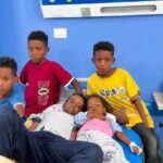هل تعرفون هذه الأسماء؟ 5 أطفال سودانيين يبحثون عن أقاربهم بعد وفاة والدتهم دهسًا بالقطار