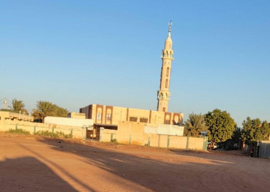 الإمام يعثر عليه داخل المسجد.. واقعة مقلقة في الثورة