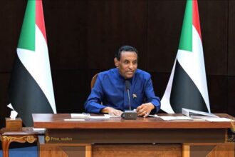 خلية خاصة بقيادة جبريل لمواجهة سعر الصرف