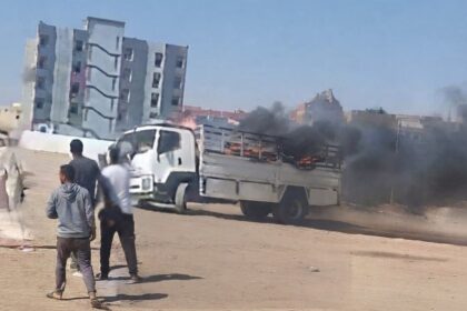 مغامرة خطرة داخل سوق وادي حلفا