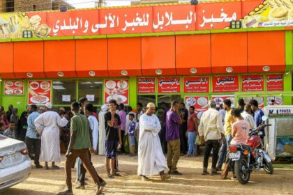 بين خسائر الإنتاج وغلاء الدقيق.. هل تستطيع المخابز  الصمود؟